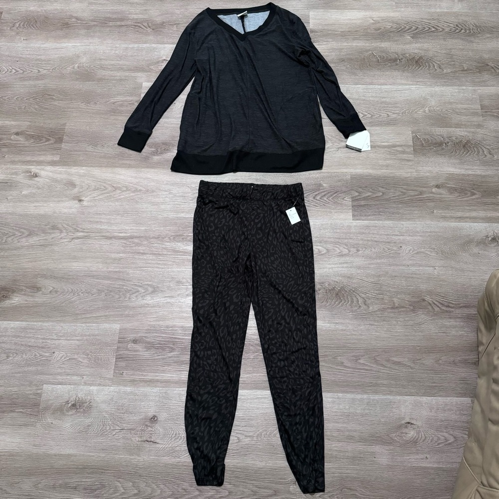 Wonderly Intimates Pajama Set Cheetah Animal Print Black Gray Medium Cozy